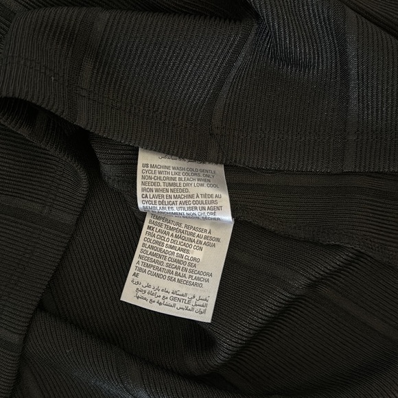 NWT Alfani black top - Picture 9 of 9